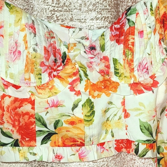 Love Bell High Waist Floral top and Shorts set Vibrant Orange Pink - Picture 5 of 14